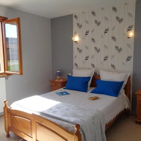 De Charme En Rhone-alpes : Terrasse, Cheminee, Jardin, Ideal Famille, Accessible Pmr - Fr-1-496-93 Saint-Priest-la-Prugne